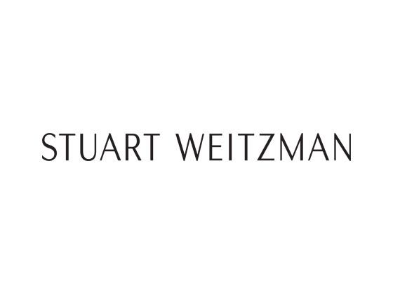 Stuart Weitzman bietet jetzt im Mid Season Sale bis zu 30% Rabatt an! Schnapp dir jetzt dein Schnäppchen! 🛍️✨